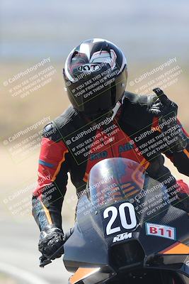 media/Oct-02-2025-Racers Edge (Thu) [[2c91cb6ab3]]/3-B Group/Session 3-Turn 16 (12pm)/